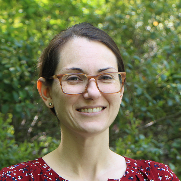 Portrait of photo of carolyn elya