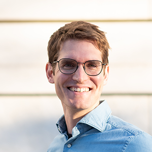 Portrait of photo of Jonathan Green