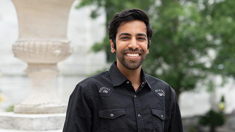 Portrait of photo of akshay jaggi