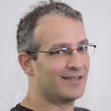 Portrait of Joshua Kaplan