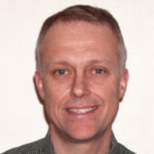 Portrait of Lowell_Bradford_Headshot