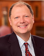 portrait of Kerry Ressler