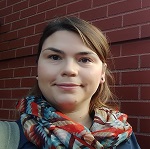 Hannah Twarkowski Headshot